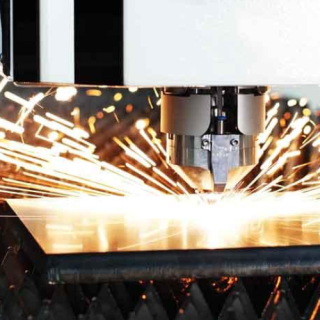 lo-que-los-laseres-de-fibra-de-alta-potencia-significan-para-un-taller-de-fabricacion-1585229800 (1)